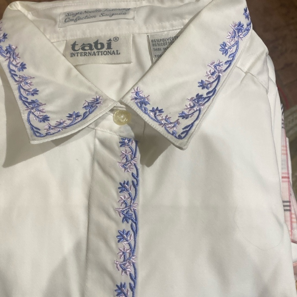 Cottage Core Embroidered Women’s Button Down Shirt XL White